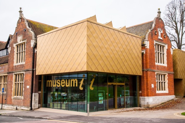 The Elizabethan frontage of Maidstone Museum