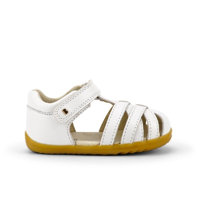 Step Up Cross Jump 7311 Closed Toe Sandals - White
