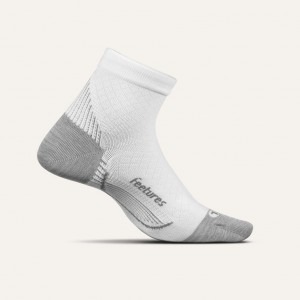 Feetures Plantar Fasciitis Relief Ultra Light Quarter Socks - White