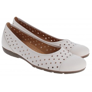 Gabor Ruffle 64.169 Flat Shoes - Cream Leather