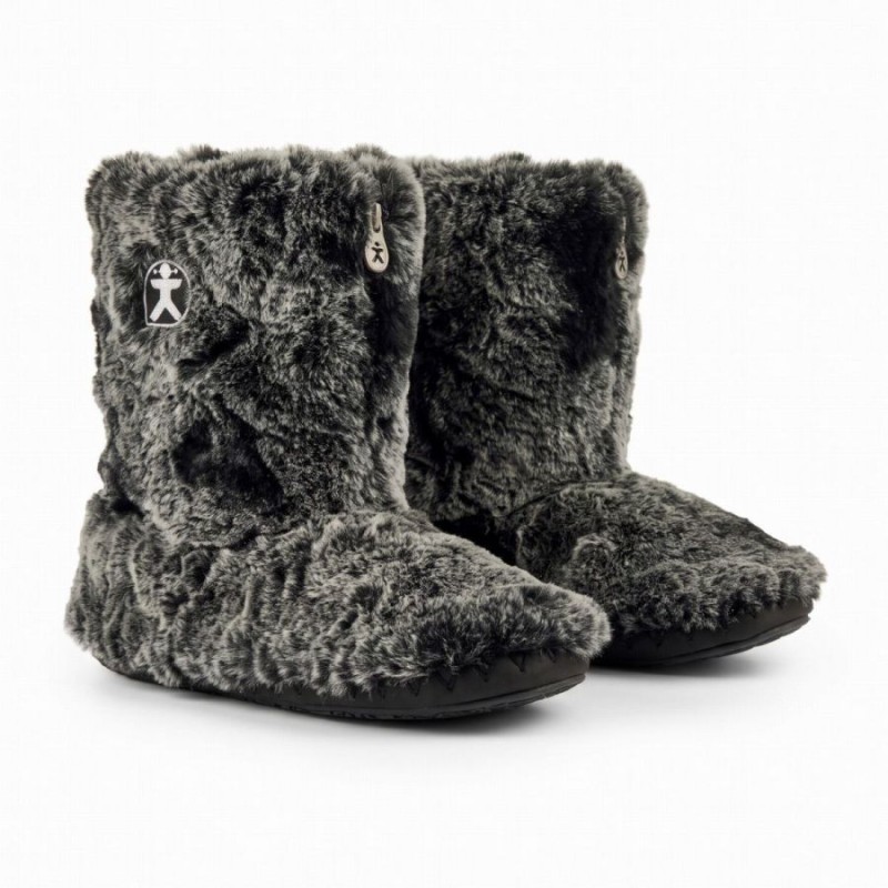 Cole Slippers - Black Wolf