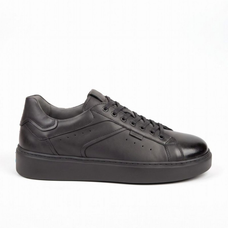 Rem Raiano I601370U Trainers - Black Leather Rem Raiano I601370U Trainers - Black Leather