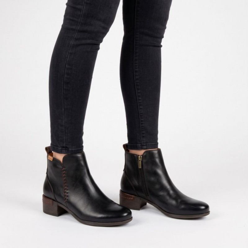 Malaga W6W-8950 Ankle Boots - Black Leather