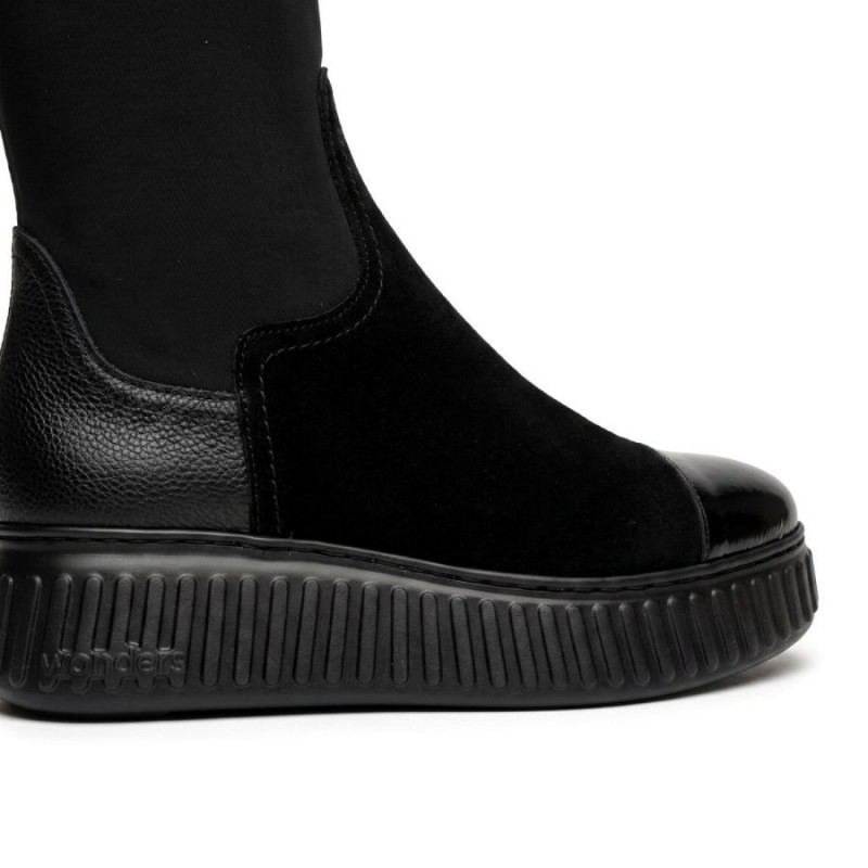 X-Fly 07 A-5207 Ankle Boots -Black Suede
