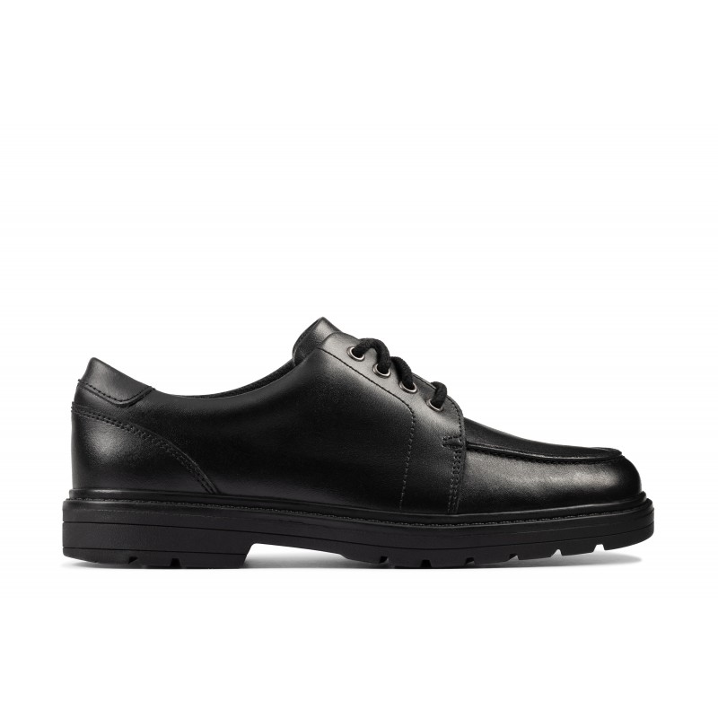 Clarks Loxham Pace Youth Leather Shoes in Black 